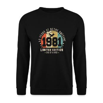 Original Born In 1981 Authentic Gift 1981 Bursdag - Unisex Sweatshirt - black - Front - Alina (178cm) & Michal (187cm)