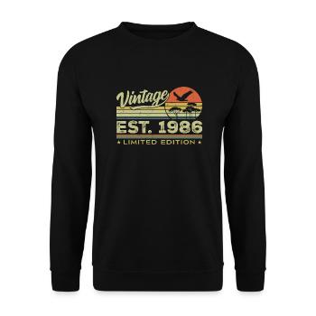 Vintage 1986 Awesome Since 1986 Retro Gift 1986 - Unisex Sweatshirt - black - Front - Alina (178cm) & Michal (187cm)