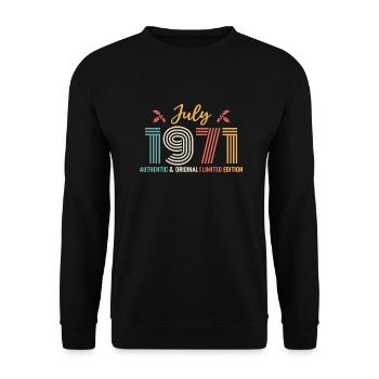 July 1971 birthday July 1971 July - Unisex Sweatshirt - black - Front - Alina (178cm) & Michal (187cm)