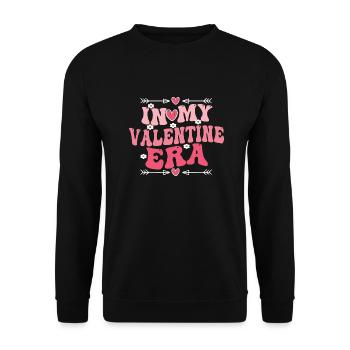 MY VALENTINE ERA - Unisex Pullover - Schwarz - Vorne - Alina (178cm) & Michal (187cm)