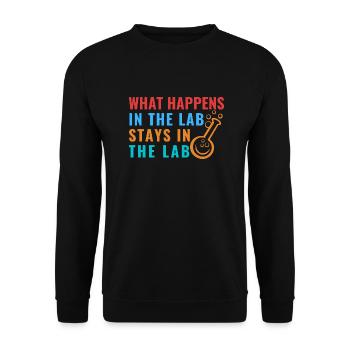 WHAT HAPPENS IN THE LAB STAYS IN THE LAB - LABTECH - Unisex Sweatshirt - black - Front - Alina (178cm) & Michal (187cm)