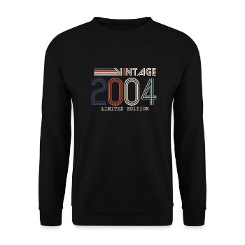 Jahrgang 2004 Jubiläumsgeschenk - Jahrgang 2004 - Unisex Pullover - Schwarz - Vorne - Alina (178cm) & Michal (187cm)