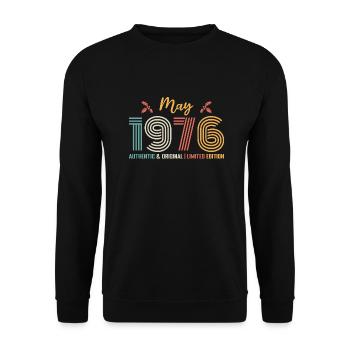 May 1976 Birthday May 1976 Retro - Unisex Sweatshirt - black - Front - Alina (178cm) & Michal (187cm)