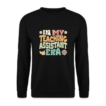In my Teaching Assistant era - Unisex Pullover - Schwarz - Vorne - Alina (178cm) & Michal (187cm)