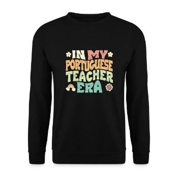 in my portuguese teacher era - Unisex Pullover - Schwarz - Vorne - Alina (178cm) & Michal (187cm)