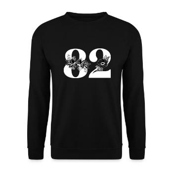 Nummer 82 Schwarze Blumen - 82. Blumengeburtstag - Unisex Pullover - Schwarz - Vorne - Alina (178cm) & Michal (187cm)