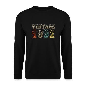Vintage 1992 - 32nd birthday - 32 years old - Unisex Sweatshirt - black - Front - Alina (178cm) & Michal (187cm)