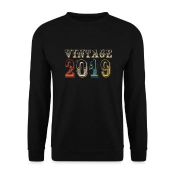 Vintage 2019 - 5th birthday - 5 years - Unisex Sweatshirt - black - Front - Alina (178cm) & Michal (187cm)