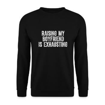 Meinen Freund großzuziehen ist anstrengende Freundin - Unisex Pullover - Schwarz - Vorne - Alina (178cm) & Michal (187cm)