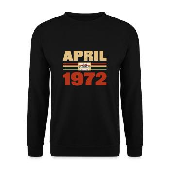 51. Geburtstag April Jahrgang 1972 Geschenkidee - Unisex Pullover - Schwarz - Vorne - Alina (178cm) & Michal (187cm)