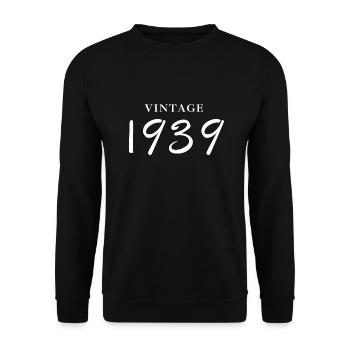 Jahrgang 1939 - Geschenkidee zum Geburtstag - Unisex Pullover - Schwarz - Vorne - Alina (178cm) & Michal (187cm)