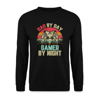 Papa de jour Gamer de nuit - Sweat-shirt Unisexe - noir - Devant - Alina (178cm) & Michal (187cm)
