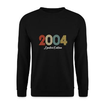 Original Anniversary 2004 Legendary Vintage - Unisex Sweatshirt - black - Front - Alina (178cm) & Michal (187cm)