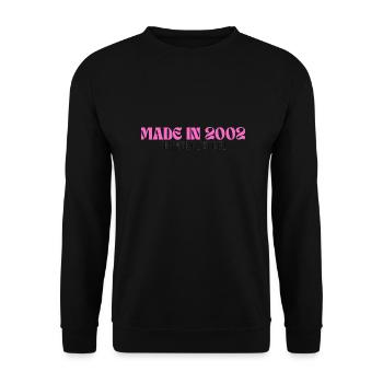 Made in 2002 - Perfektion seit Tag 1 - Unisex Pullover - Schwarz - Vorne - Alina (178cm) & Michal (187cm)