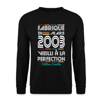 Anniversaire 20 ans - Fabriqué en Mars 2003 - Sweat-shirt Unisexe - noir - Devant - Alina (178cm) & Michal (187cm)