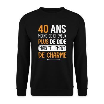 40 ans plus de charme cadeau anniversaire 40 ans - Sweat-shirt Unisexe - noir - Devant - Alina (178cm) & Michal (187cm)