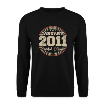 Die Legenden wurden im Januar 2011 geboren - Unisex Pullover - Schwarz - Vorne - Alina (178cm) & Michal (187cm)