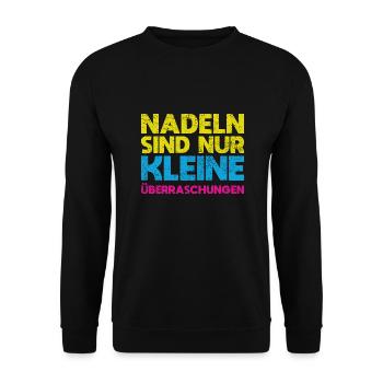 Nadeln Sind Nur Kleine Überraschungen - Unisex Pullover - Schwarz - Vorne - Alina (178cm) & Michal (187cm)