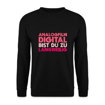 Analogfilm, Digital Bist Du Zu Langweilig - Unisex Pullover - Schwarz - Vorne - Alina (178cm) & Michal (187cm)