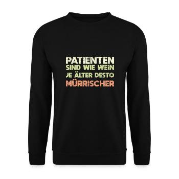 Patienten Sind Wie Wein, Je älter Desto Mürrischer - Unisex Pullover - Schwarz - Vorne - Alina (178cm) & Michal (187cm)