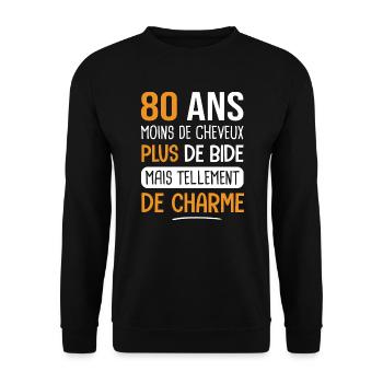 80 ans plus de charme cadeau anniversaire 80 ans - Sweat-shirt Unisexe - noir - Devant - Alina (178cm) & Michal (187cm)
