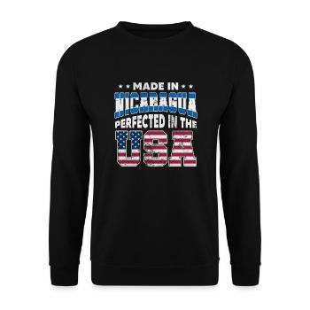 Made In Nicaragua Perfected In The Usa Nica - Unisex Sweatshirt - black - Front - Alina (178cm) & Michal (187cm)