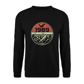 Vintage 1989 Classic 1989 Retro 1989 Gift 1989 - Unisex Sweatshirt - black - Front - Alina (178cm) & Michal (187cm)