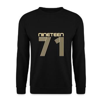 Nineteen 71 T-Shirt 50th Birthday 1971 - Unisex Sweatshirt - black - Front - Alina (178cm) & Michal (187cm)