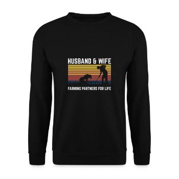 Husband & Wife Farming Partners For Life Shirt - Unisex Sweatshirt - black - Front - Alina (178cm) & Michal (187cm)