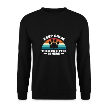 Keep Calm The Dog Sitter Is Here Shirt Geschenk - Unisex Pullover - Schwarz - Vorne - Alina (178cm) & Michal (187cm)