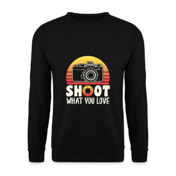 Shoot What You Love Shirt Fotograf - Unisex Pullover - Schwarz - Vorne - Alina (178cm) & Michal (187cm)