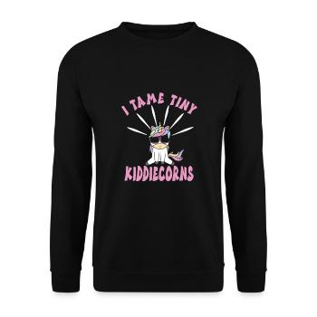 Kindergarten - Unisex Pullover - Schwarz - Vorne - Alina (178cm) & Michal (187cm)