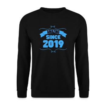 Cadeau 4ème anniversaire Incroyable depuis 2019 - Sweat-shirt Unisexe - noir - Devant - Alina (178cm) & Michal (187cm)