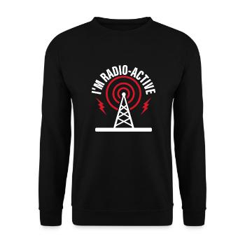 I'm Radio-Active Amateur Radio Operator - Unisex Pullover - Schwarz - Vorne - Alina (178cm) & Michal (187cm)