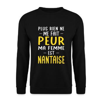 Rien ne me fait peur ma femme est Nantaise - Sweat-shirt Unisexe - noir - Devant - Alina (178cm) & Michal (187cm)