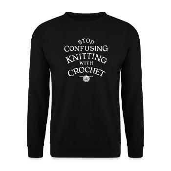 Stop Confusing knitting with crochet new / white - Unisex Pullover - Schwarz - Vorne - Alina (178cm) & Michal (187cm)
