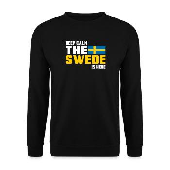 Keep Calm The Swede is Here/ Schweden Geschenk - Unisex Pullover - Schwarz - Vorne - Alina (178cm) & Michal (187cm)