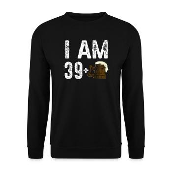 Ich bin 39 plus Geburtstagsbier - Unisex Pullover - Schwarz - Vorne - Alina (178cm) & Michal (187cm)