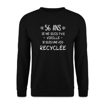 ado recyclée, anniversaire 56 ans, j'ai 56 ans - Sweat-shirt Unisexe - noir - Devant - Alina (178cm) & Michal (187cm)
