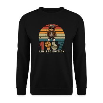 Limited Edition 1967 Year of Construction Birthday Vintage - Unisex Sweatshirt - black - Front - Alina (178cm) & Michal (187cm)