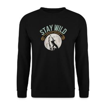 Stay Wild Wolf T-Shirt - Unisex Pullover - Schwarz - Vorne - Alina (178cm) & Michal (187cm)