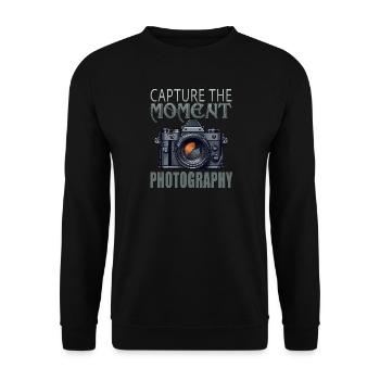 Capture the Moment - Unisex Pullover - Schwarz - Vorne - Alina (178cm) & Michal (187cm)