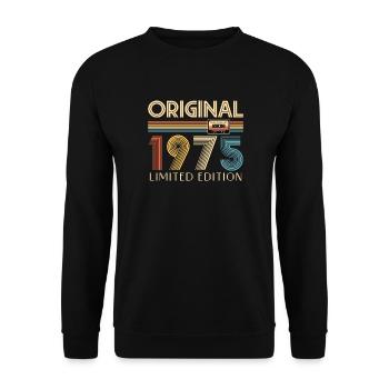 Retro 1970s Cassette Tape Limited Edition - Unisex Sweatshirt - black - Front - Alina (178cm) & Michal (187cm)