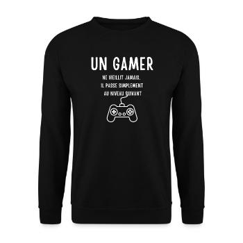 Gamer Birthday - Unisex Sweatshirt - black - Front - Alina (178cm) & Michal (187cm)