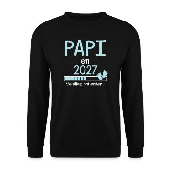 Papi en 2027 Cadeau Futur Grand-père - Sweat-shirt Unisexe - noir - Devant - Alina (178cm) & Michal (187cm)