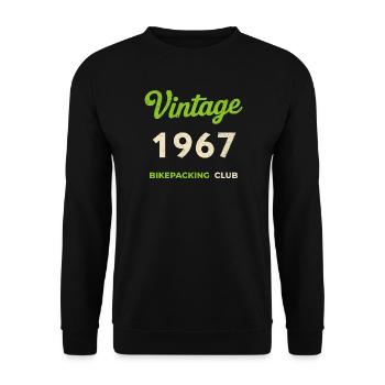 Vintage 1967 – Bikepacking Club Retro Birth Year - Unisex Sweatshirt - black - Front - Alina (178cm) & Michal (187cm)