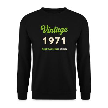 Vintage 1971 – Bikepacking Club Retro Birth Year - Unisex Sweatshirt - black - Front - Alina (178cm) & Michal (187cm)