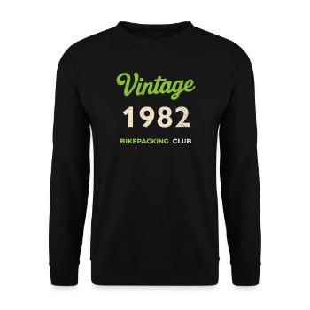Vintage 1982 – Bikepacking Club Retro Birth Year - Unisex Sweatshirt - black - Front - Alina (178cm) & Michal (187cm)