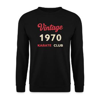 Vintage 1970 – Karate Club Retro Geburtsjahr - Unisex Pullover - Schwarz - Vorne - Alina (178cm) & Michal (187cm)