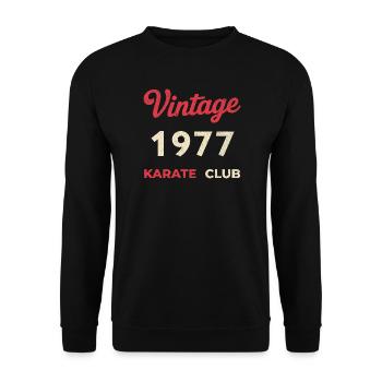 Vintage 1977 – Karate Club Retro Geburtsjahr - Unisex Pullover - Schwarz - Vorne - Alina (178cm) & Michal (187cm)